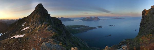 svolvaer-lofoten-norway-andrew-h-unsplash